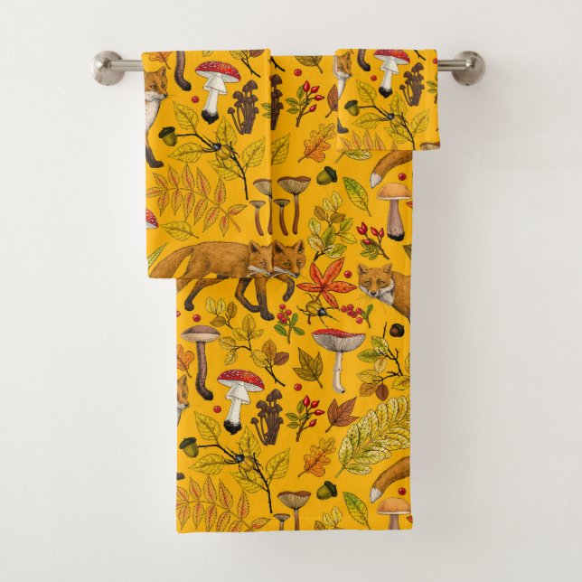 Autumn foxes on orange bath towel set (Insitu)