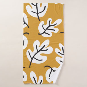 Autumn leaves vintage seamless pattern. Oak leaf s Bath Towel
