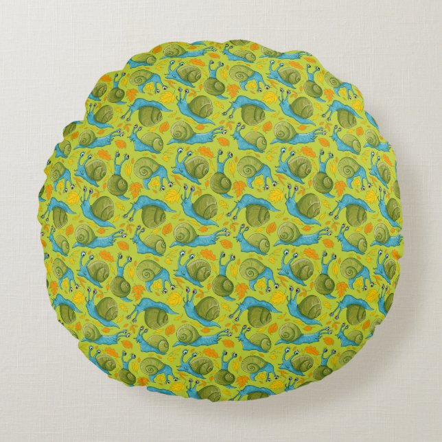 Autumn snails round cushion (Front)