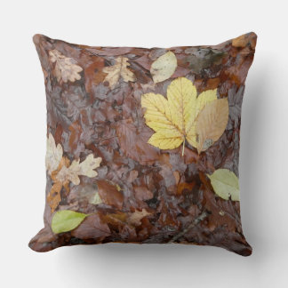 Autumn & Yellow Leaves Pattern Throw Pillow