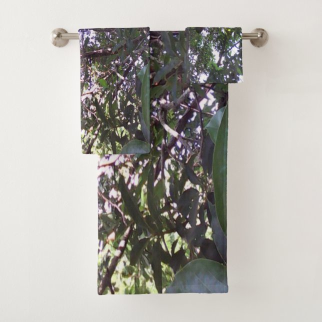 Avocado Tree Bath Towel Set (Insitu)