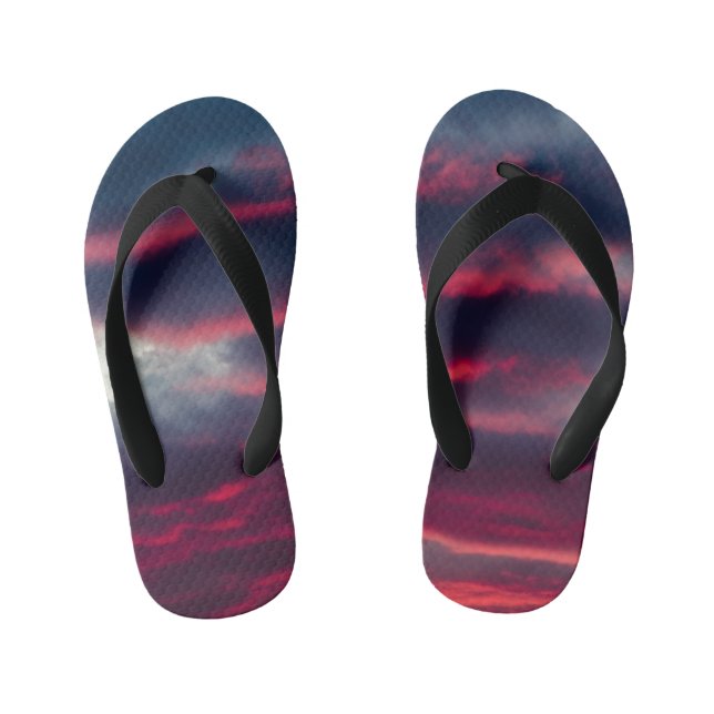away from our window kid's thongs (Footbed)