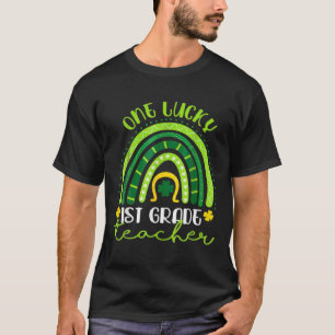 Awesome One Lucky 1St Grade Teacher Rainbow St Pat T-Shirt