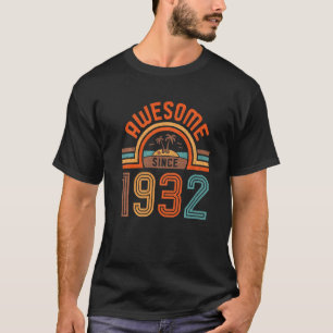 Awesome Since 1932 Vintage 90th Birthday Retro 90  T-Shirt
