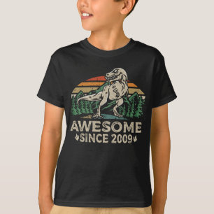 Awesome Since 2009 Dinosaur 15 Year 15th Birthday T-Shirt