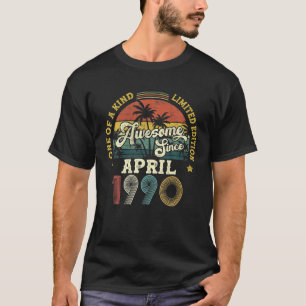 Awesome Since April 1990 Vintage 32Th Birthday Gif T-Shirt