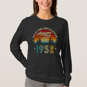Awesome Since July 1952 70th Birthday 70 Years Ol T-Shirt