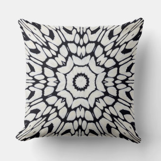 Azerbejan Cushion