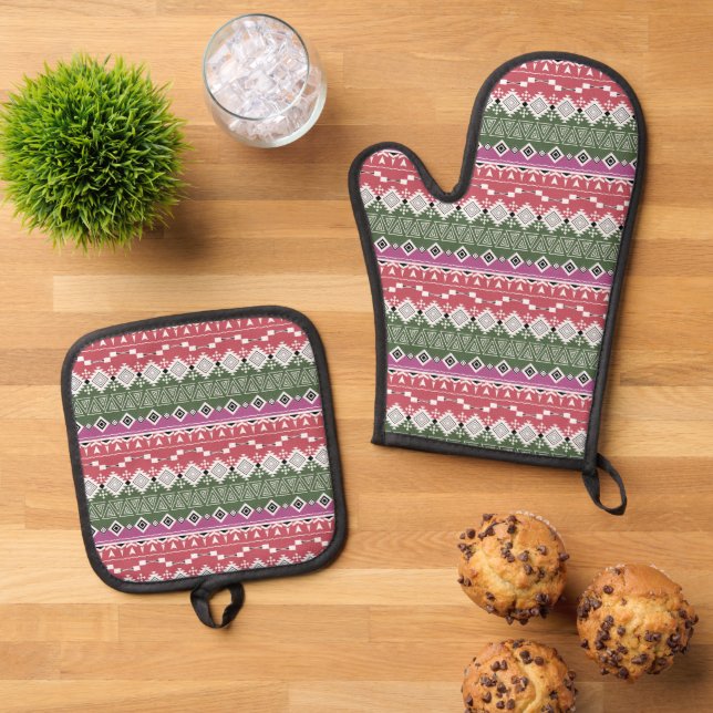Aztec pattern, stripes / oven mitt & pot holder set (Top Down)