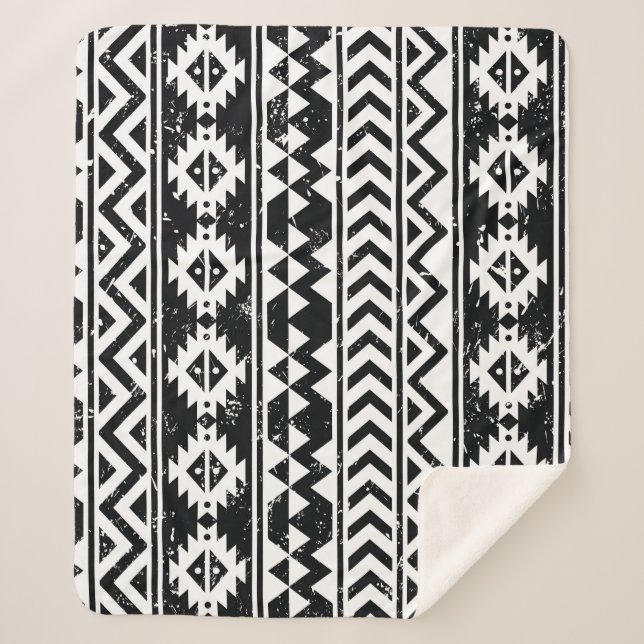 Aztec tribal: grunge white pattern. sherpa blanket (Front)