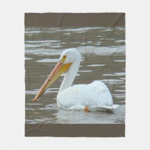 B15 White Pelican on Muddy Water Fleece Blanket