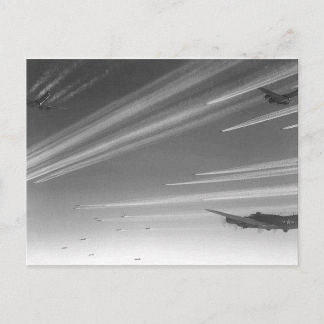 B17 Flying Fortresses On The Way To Target Postcard (Front)