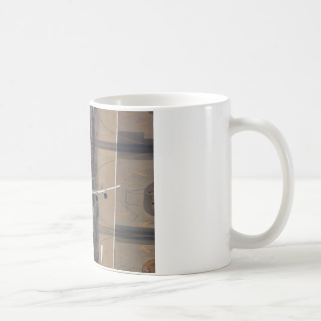 B-747 Hi-Perf Take-off Coffee Mug (Right)
