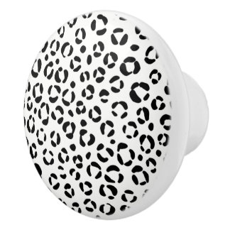 B&W Animal Print Sherpa Blanket Ceramic Knob