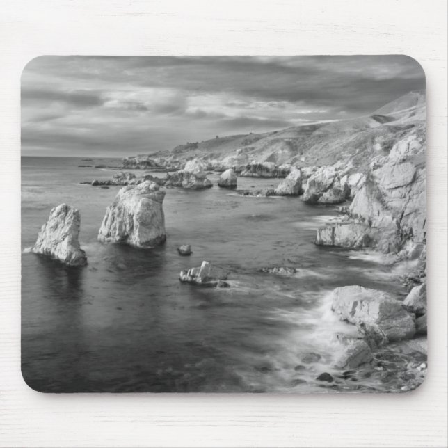 B&W beach coastline, California Mouse Pad (Front)