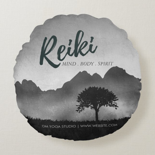 B&W Natural Reiki Master Yoga Mediation instructor Round Cushion (Front)