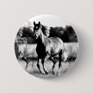 B&W Running Horse 6 Cm Round Badge