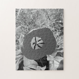 b + w tulip jigsaw puzzle