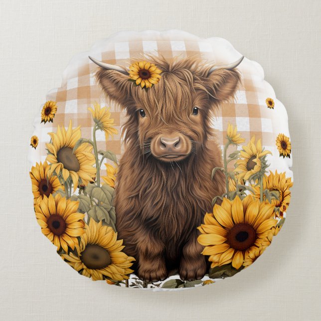 Baby Highland Cow Round Pillow (Front)