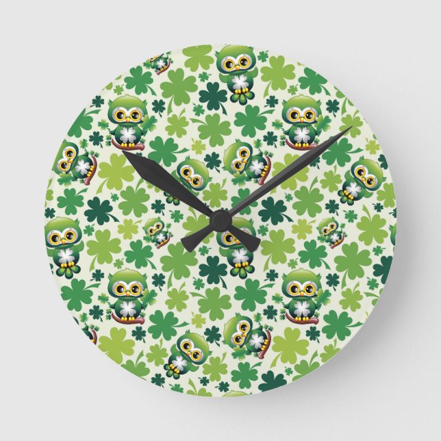 Baby Owl Cute St Patrick Cartoon Round Clock (Front)