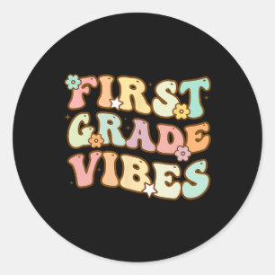 Back To School First Grade Vibes Retro Teacher Wom Classic Round Sticker