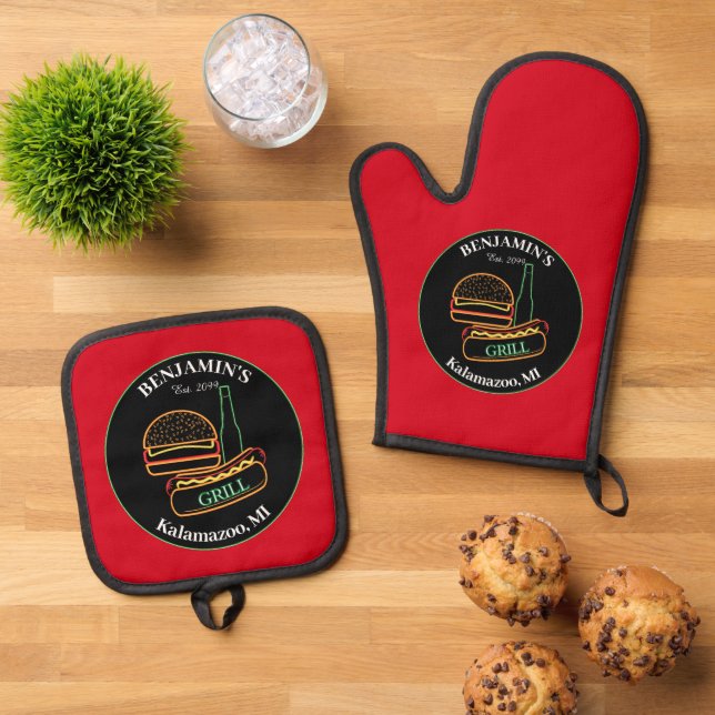 Backyard Grill  BBQ Oven Mitt & Pot Holder Set (Top Down)