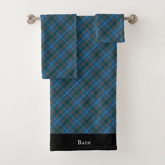 Bain Clan Scottish Tartan Plaid Pattern Bath Towel Set (Insitu)