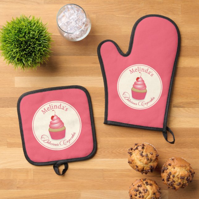 Baker Cupcakes Oven Mitt & Pot Holder Set (Top Down)