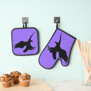 Bald Eagle Attack Oven Mitt & Pot Holder Set