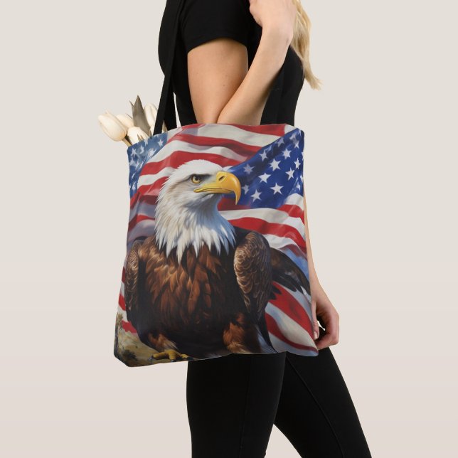 Bald Eagle Tote Bag (Close Up)
