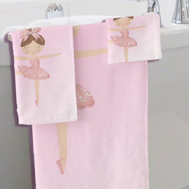 Ballerina Cute Pink Modern  Bath Towel Set (Creator Uploaded)