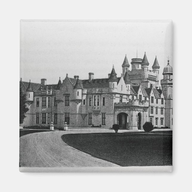Balmoral Castle Magnet (Front)