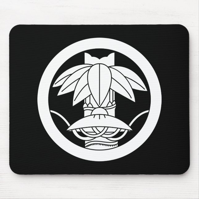 Bamboo and sedge hat in circle mouse pad (Front)