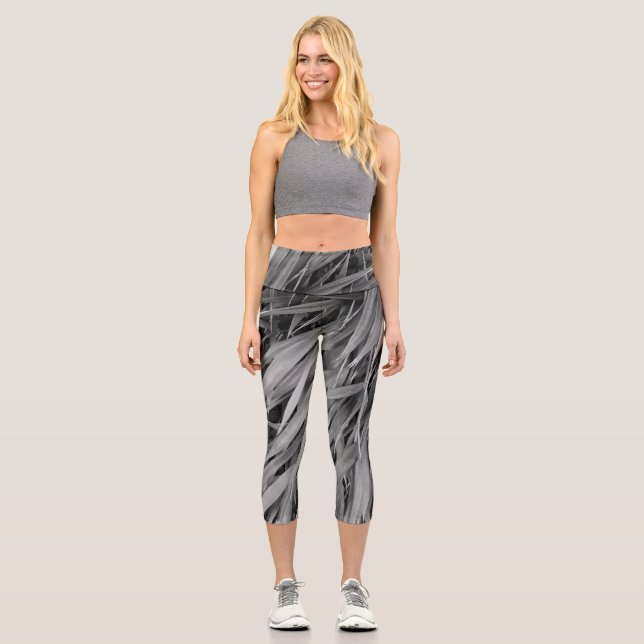 Bamboo leaves vertical capri leggings (Front)