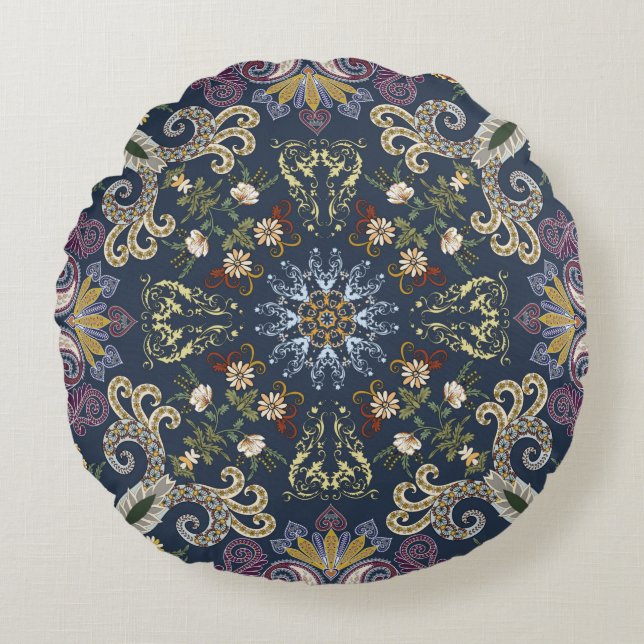 Bandanna with colourful paisley seamless pattern round cushion (Front)