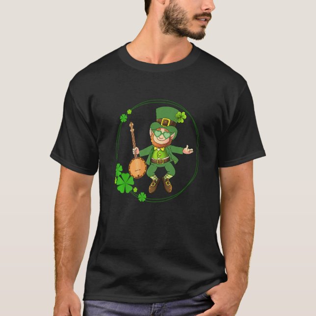 Banjo Leprechaun St Patricks Day Banjo Player Iris T-Shirt (Front)
