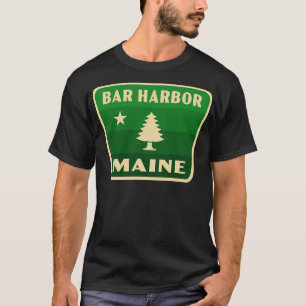 Bar Harbour Maine Retro Pine Tree Badge Green T-Shirt