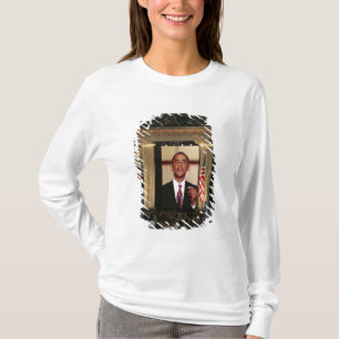 Barak Obama speaks at the last night of the T-Shirt