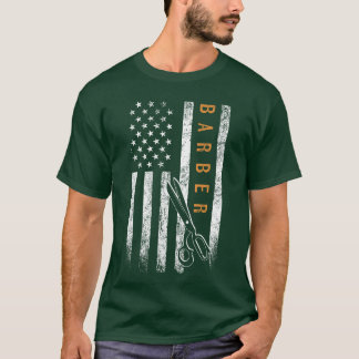 Barber American Flag Design Barbershop gift T-Shirt