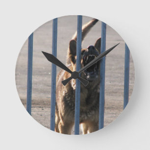 Barking dog round clock