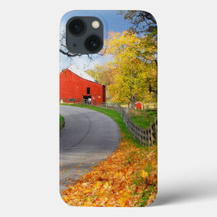 Barn in Fall iPhone 13 Case