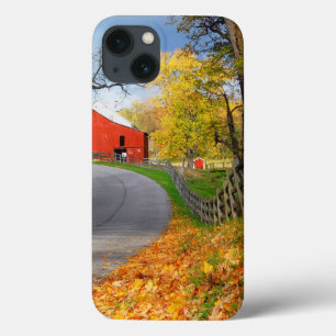 Barn in Fall iPhone 13 Case