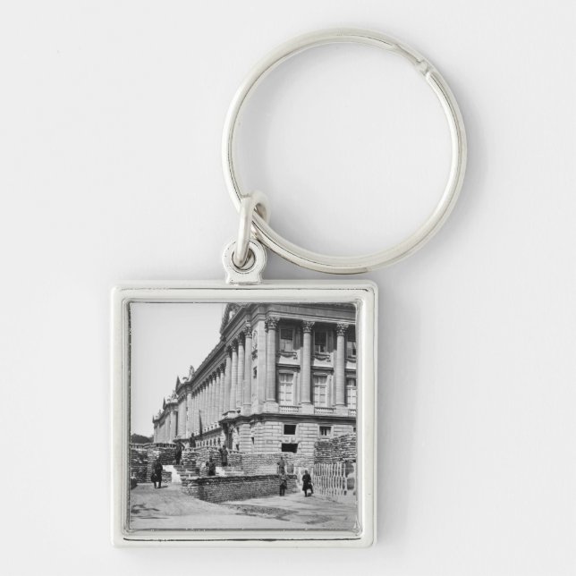 Barricade during the Commune of Paris Key Ring (Front)