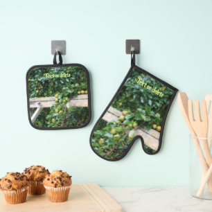 Bartlett Pears On Tree Personalised Oven Mitt & Pot Holder Set