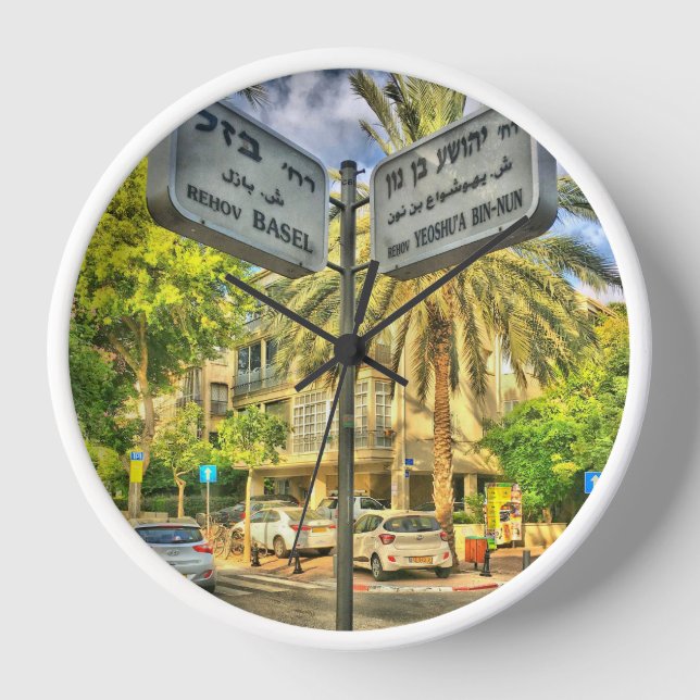 Basel - Yeoshu’a Bin Nun Clock (Front)