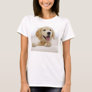 basic tee-shirt woman dog golden retriever T-Shirt