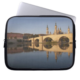 Basilica de Nuestra Senora de Pilar 2 Laptop Sleeve