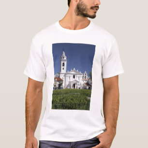 Basilica Nuestra Senora del Pilar in Recoleta T-Shirt