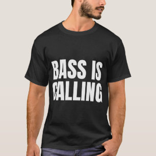 Bass Is Calling – Minimal Fishing Typography Des T-Shirt