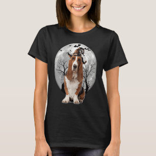 Basset Hound Dog Spooky Moon Halloween Costume T-Shirt